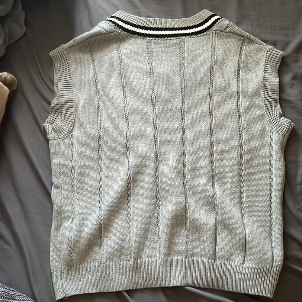 Vest - Picture 2 of 2